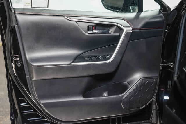 Thumbnail: 2020 Toyota RAV4 - 22