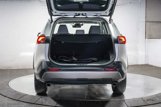 Thumbnail: 2021 Toyota RAV4 - 27