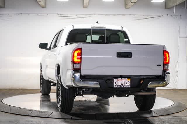 2022 Toyota Tacoma SR5 3