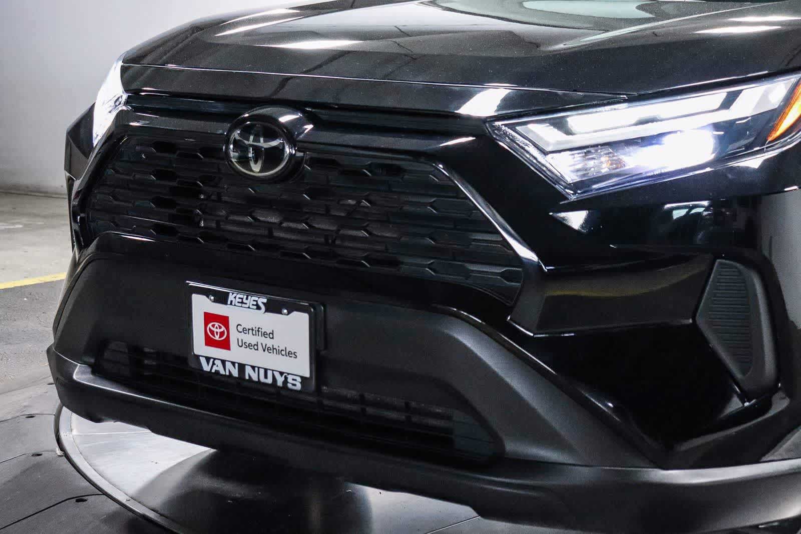 Thumbnail: 2024 Toyota RAV4 - 9