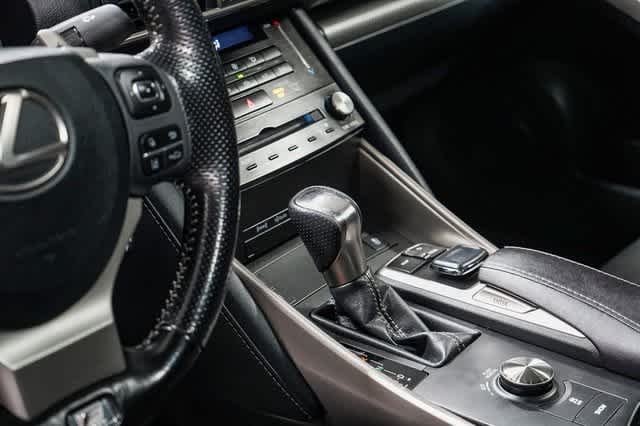 Thumbnail: 2017 Lexus IS - 24
