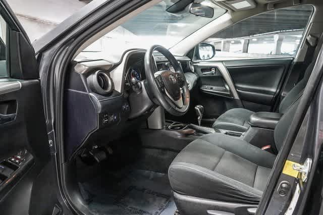 2018 Toyota RAV4 Adventure 18