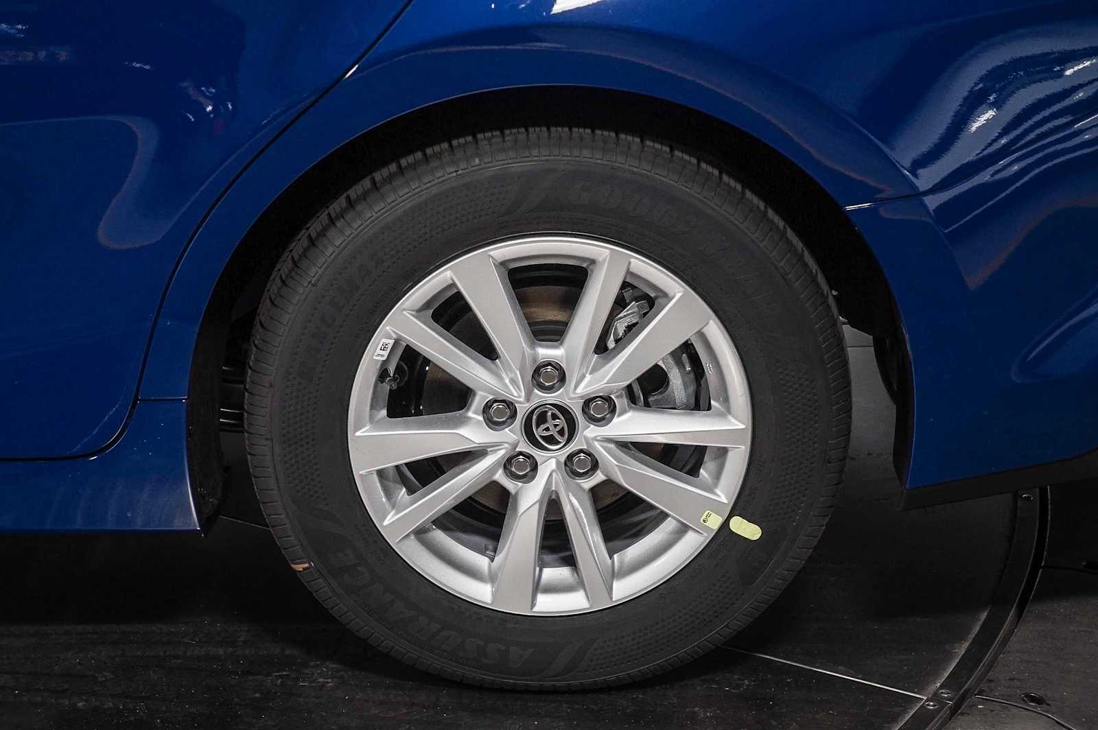 Thumbnail: 2026 Toyota Camry - 11