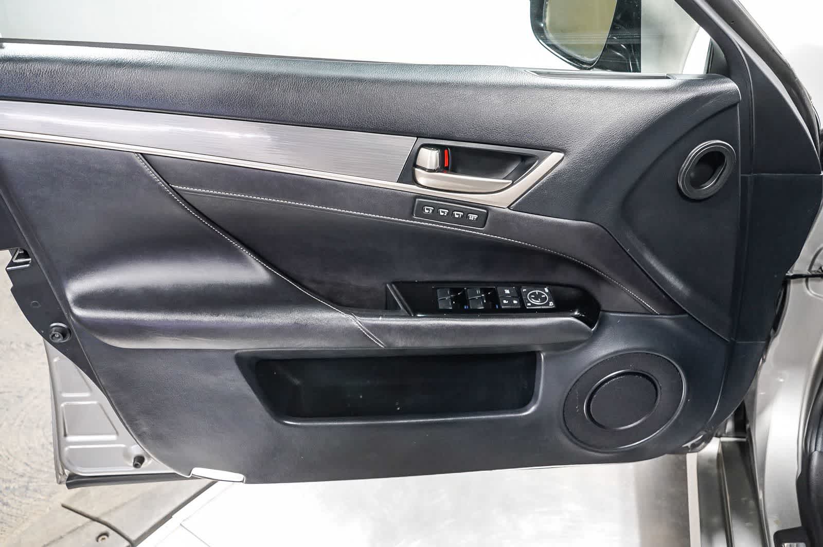 Thumbnail: 2015 Lexus GS - 22