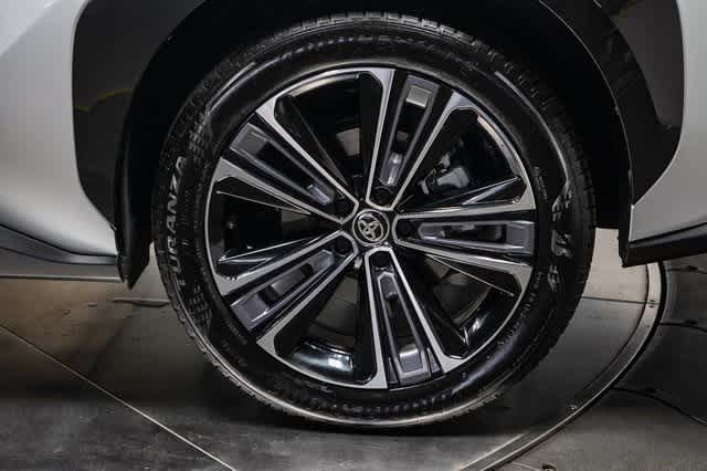 2024 Toyota bZ4X Limited 11