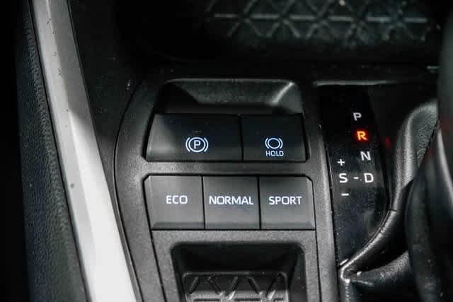 Thumbnail: 2019 Toyota RAV4 - 24