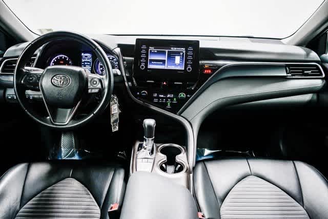 Thumbnail: 2022 Toyota Camry - 12