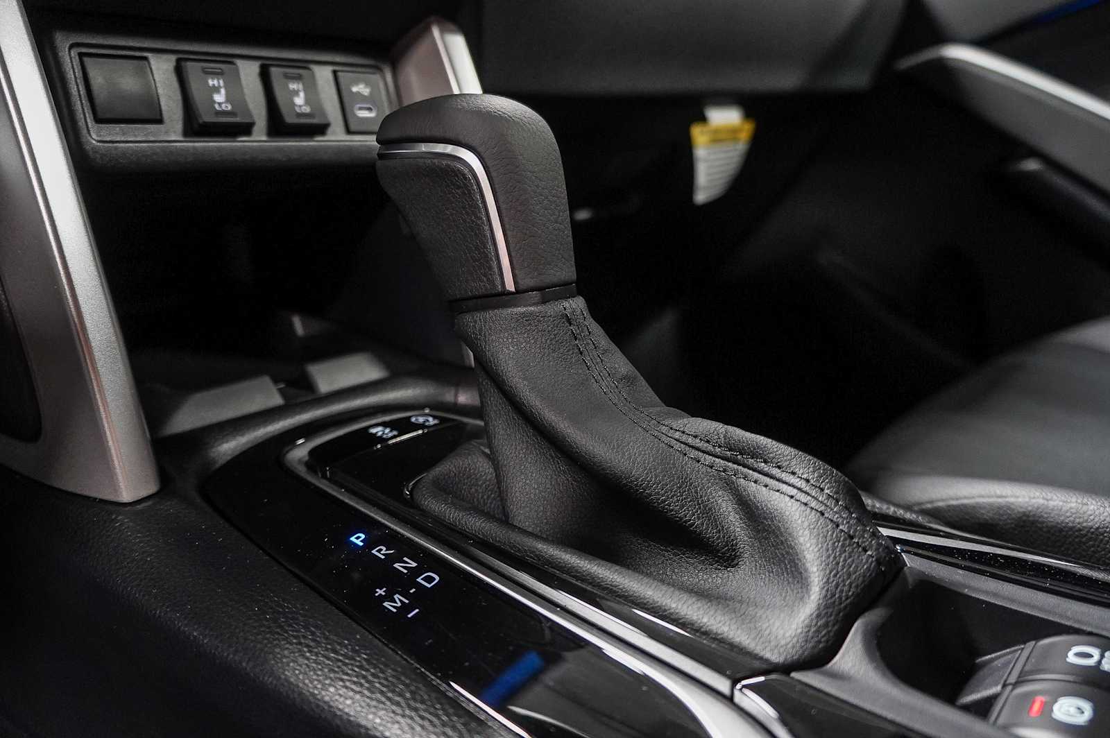 Thumbnail: 2025 Toyota Corolla Cross - 28