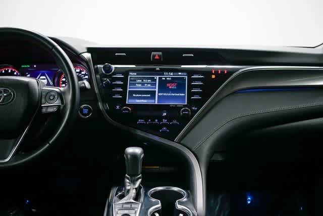 2018 Toyota Camry XSE 12