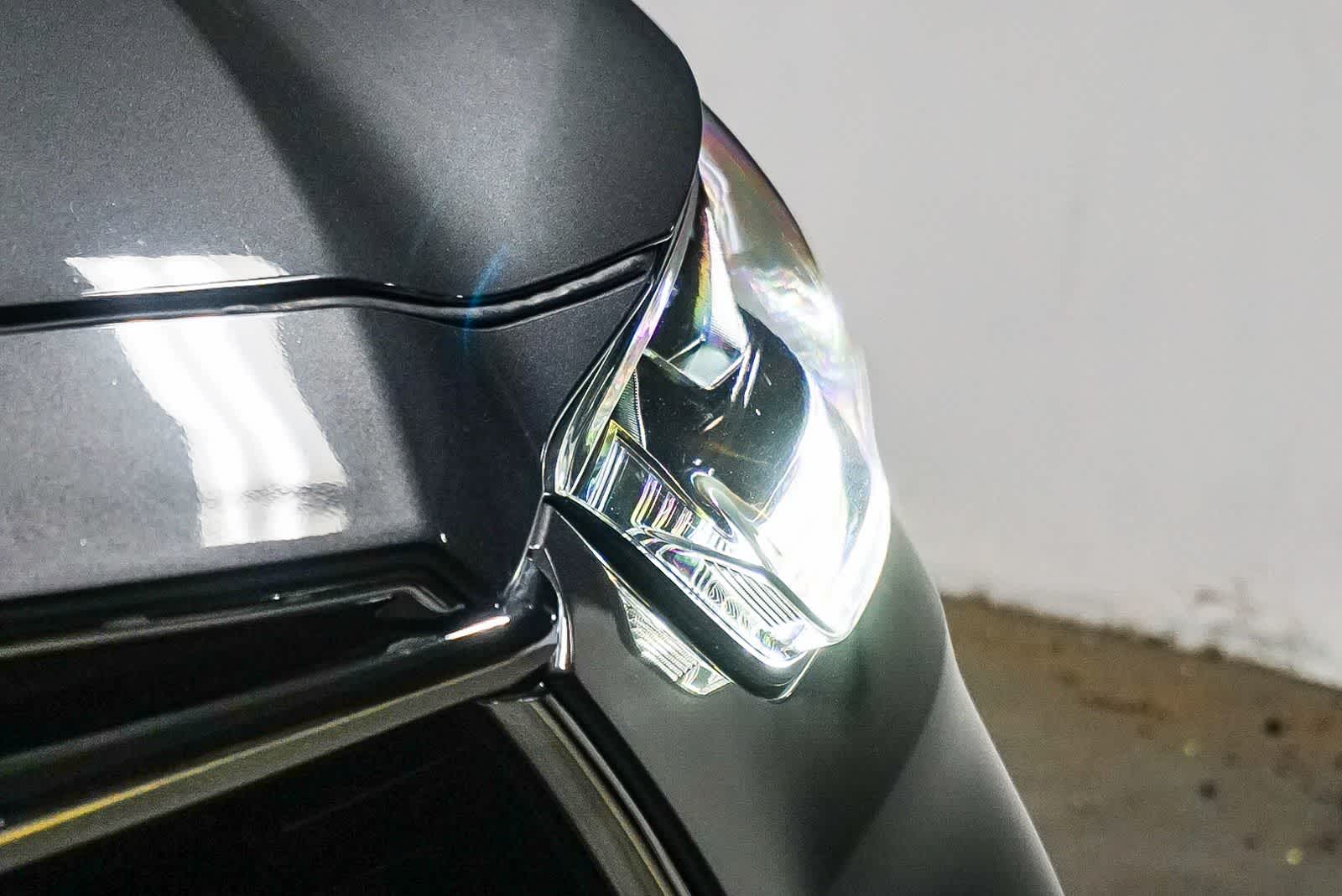 Thumbnail: 2023 Toyota Highlander - 7