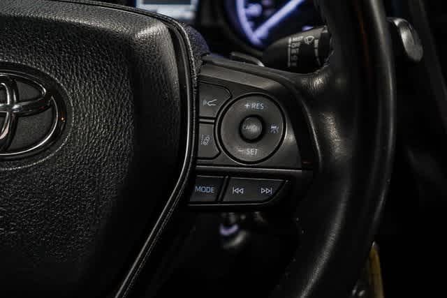 Thumbnail: 2023 Toyota Camry - 17