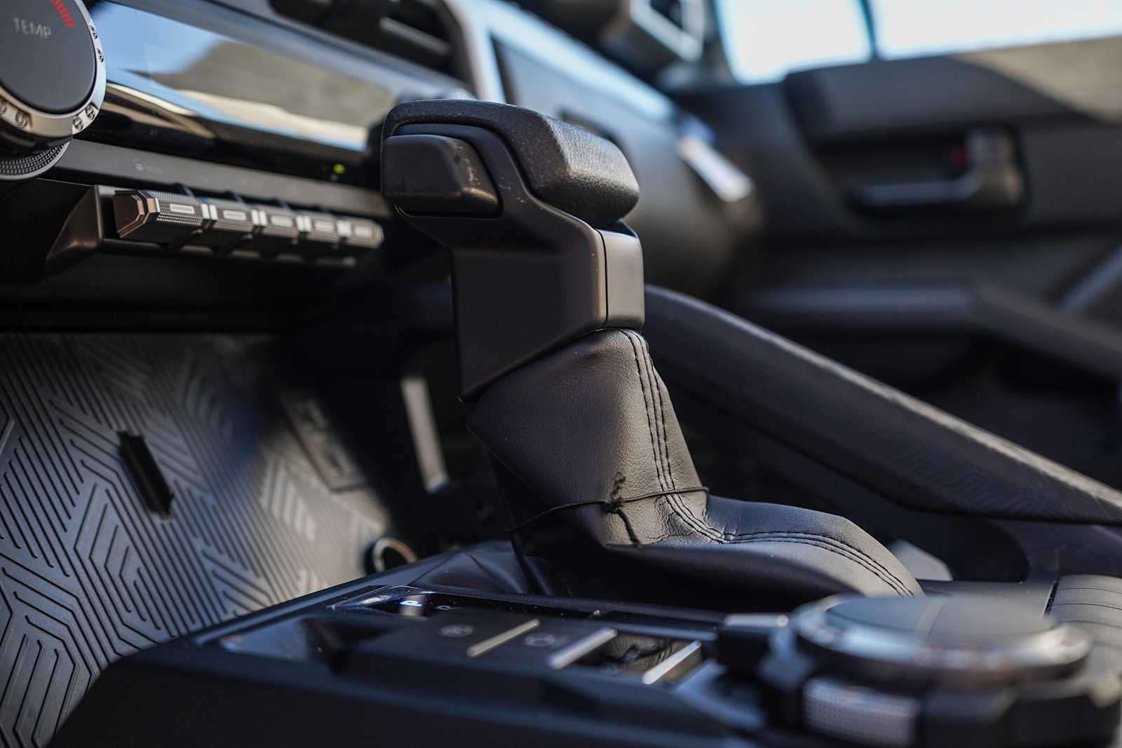 2025 Toyota Tacoma SR5 29