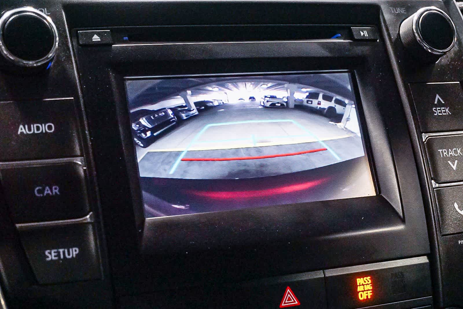 Thumbnail: 2016 Toyota Camry - 21