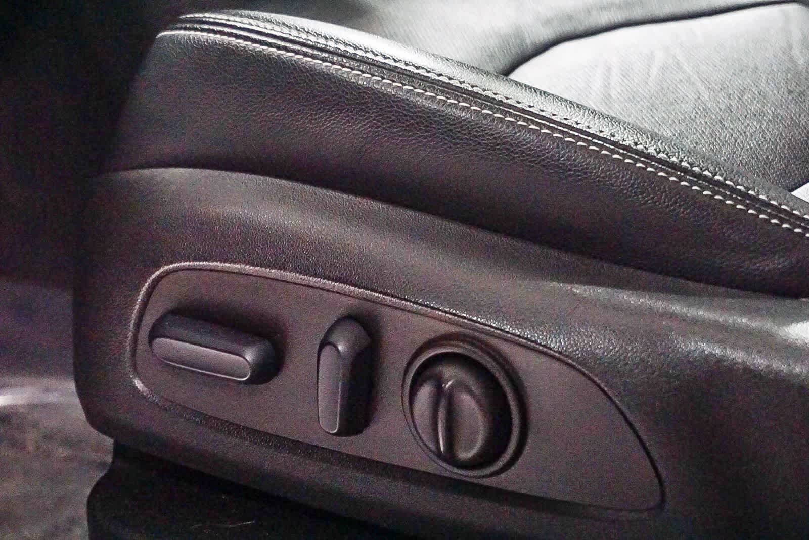 Thumbnail: 2022 GMC Terrain - 21