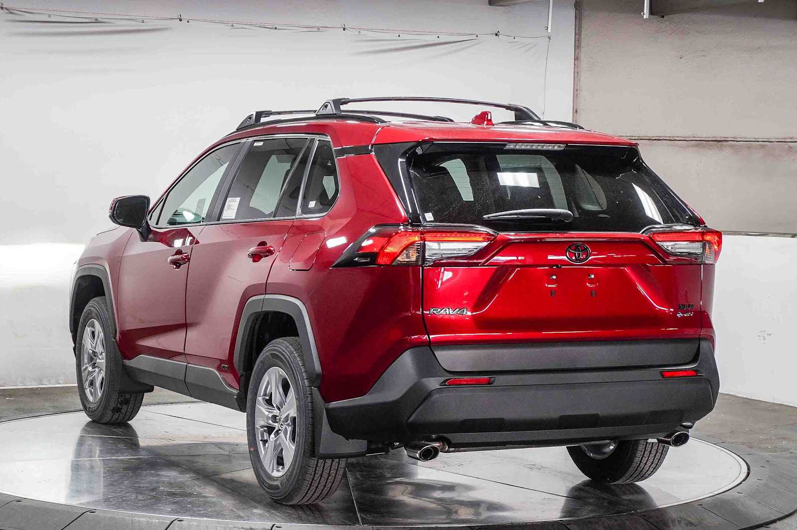 Thumbnail: 2025 Toyota RAV4 - 6
