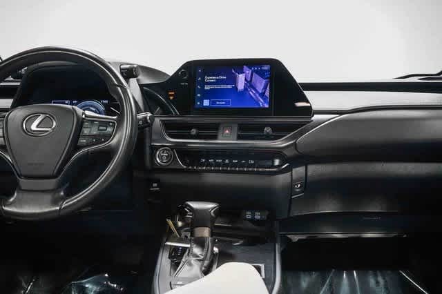 Thumbnail: 2024 Lexus UX - 13
