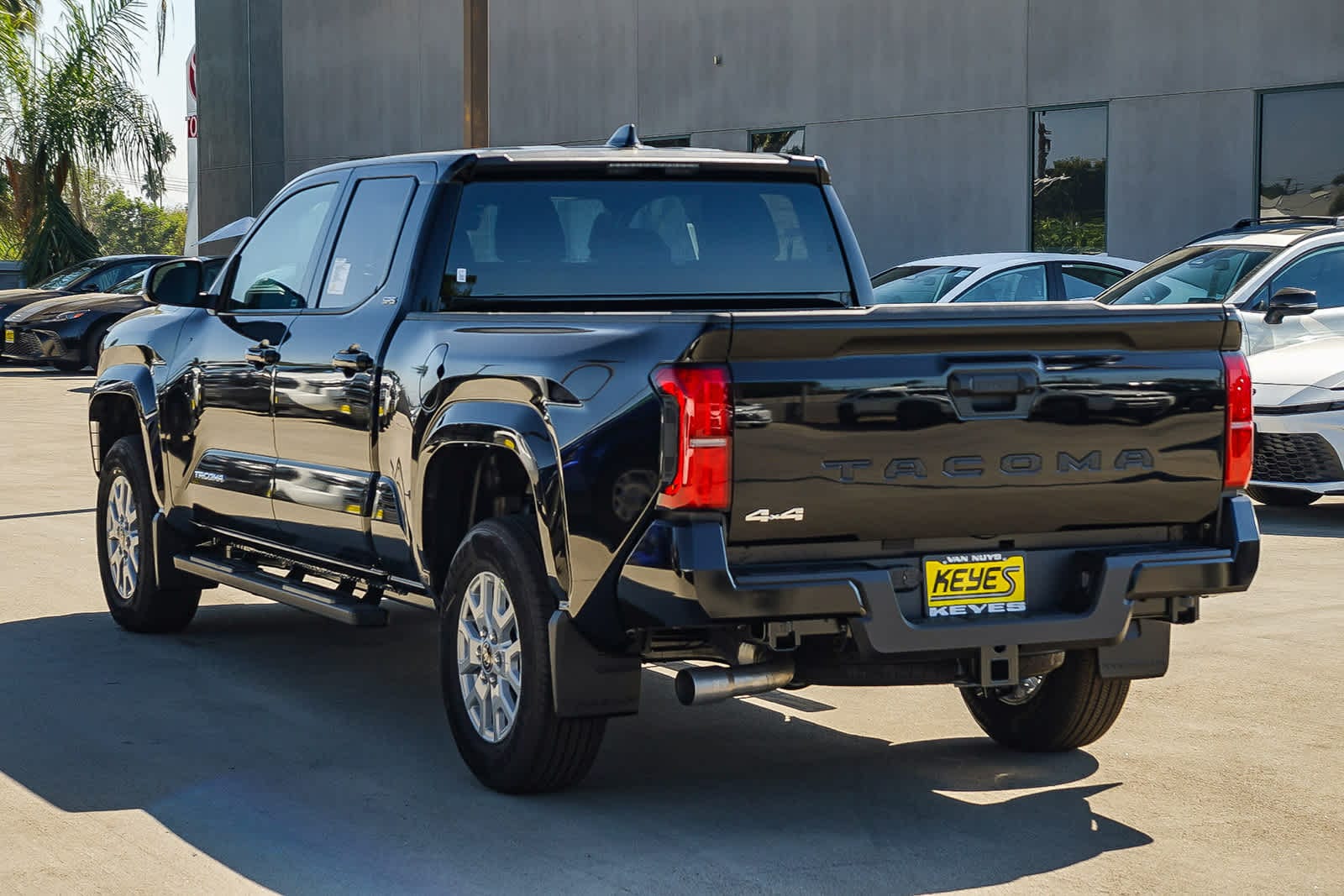 Thumbnail: 2025 Toyota Tacoma - 6