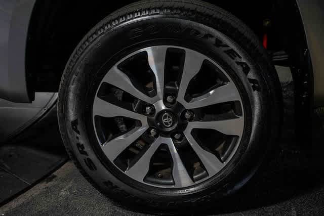 Thumbnail: 2018 Toyota Tundra - 10