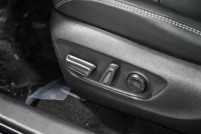 Thumbnail: 2023 Toyota RAV4 - 19