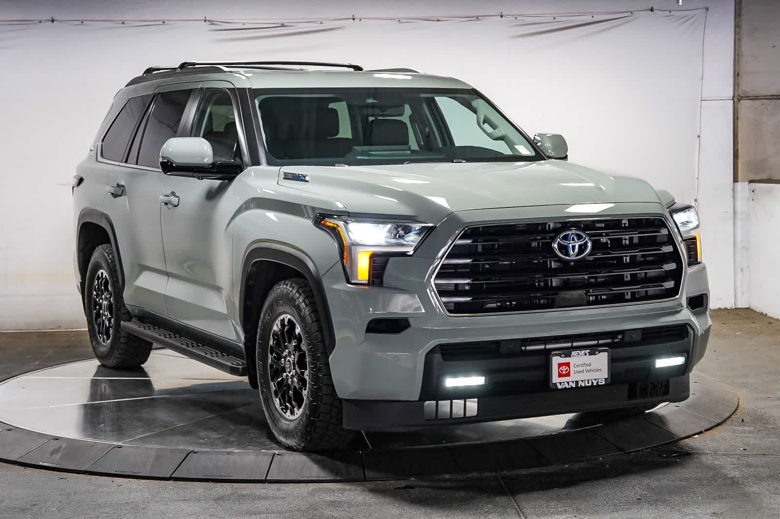 Thumbnail: 2024 Toyota Sequoia - 5
