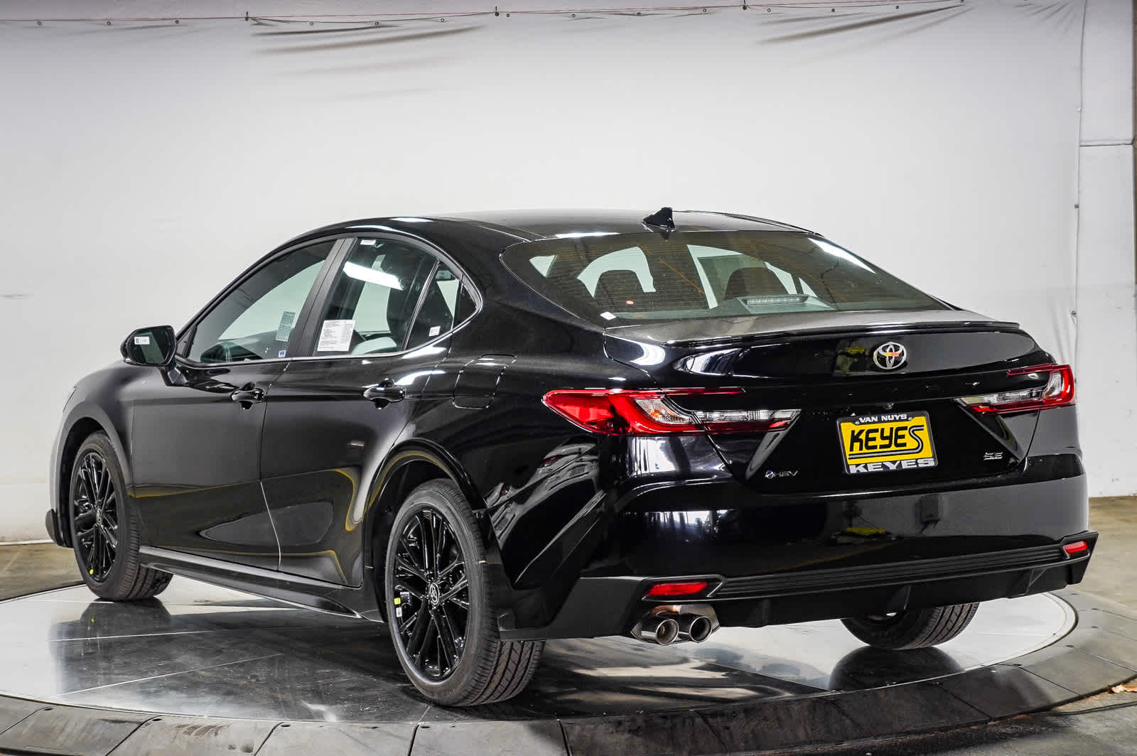 Thumbnail: 2025 Toyota Camry - 2