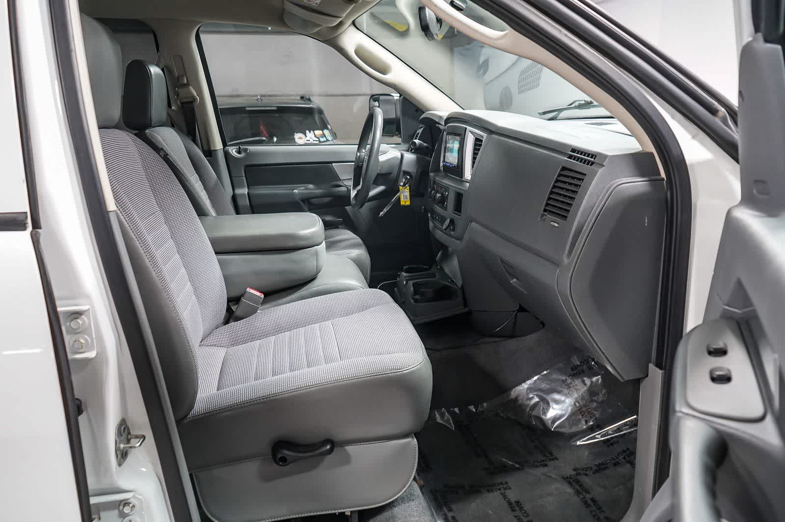 Thumbnail: 2008 Dodge Ram 2500 - 16