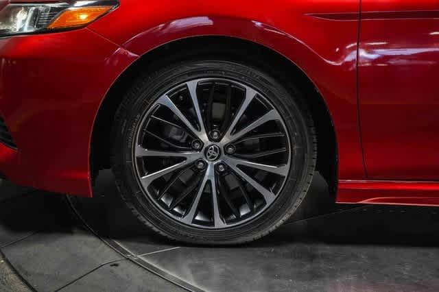 Thumbnail: 2020 Toyota Camry - 9
