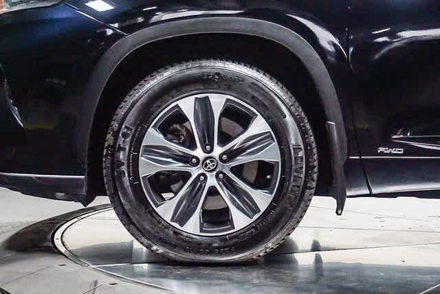 Thumbnail: 2021 Toyota Highlander - 9