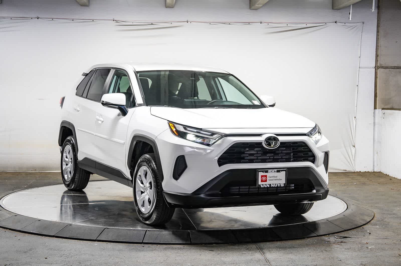 Thumbnail: 2025 Toyota RAV4 - 6