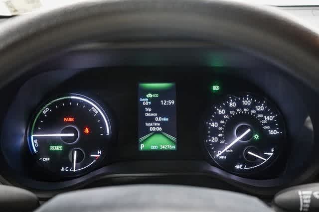 2024 Toyota Sienna LE 26