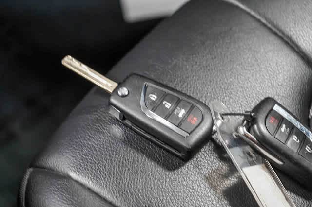 Thumbnail: 2023 Toyota Camry - 29