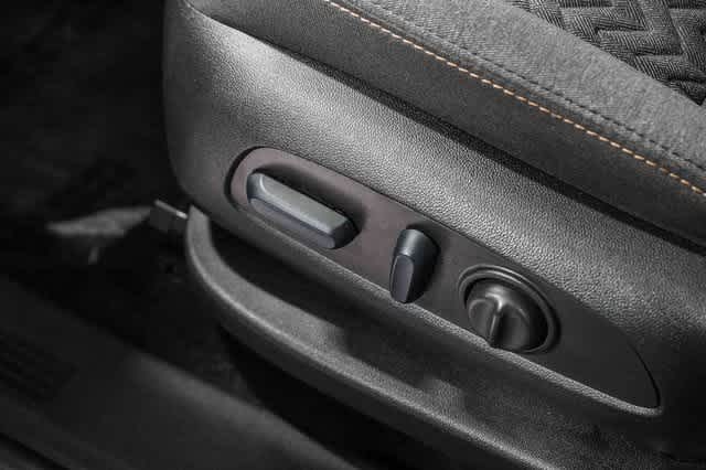 Thumbnail: 2022 Chevrolet Equinox - 22