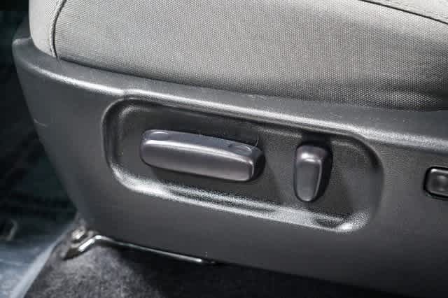 2022 Toyota Tacoma SR5 23