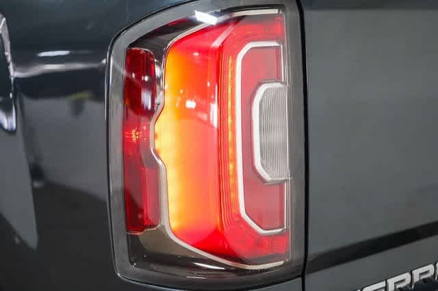 Thumbnail: 2017 GMC Sierra 1500 - 11