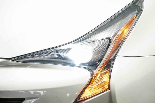 Thumbnail: 2016 Toyota Prius - 5