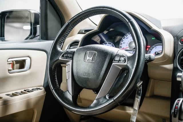 Thumbnail: 2013 Honda Pilot - 15