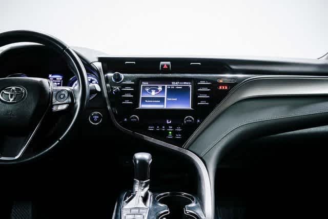 Thumbnail: 2019 Toyota Camry - 12