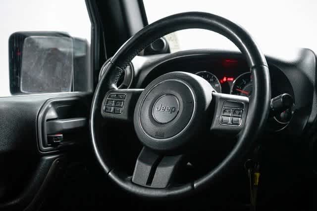 Thumbnail: 2012 Jeep Wrangler - 14