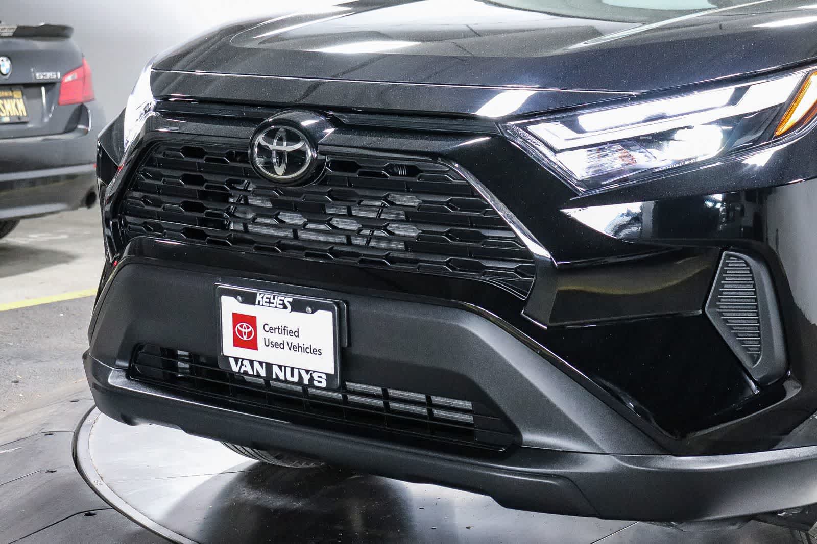 Thumbnail: 2025 Toyota RAV4 - 9