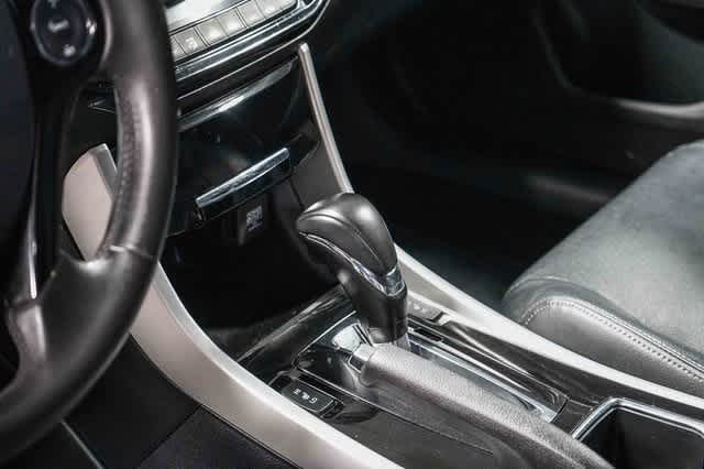 Thumbnail: 2017 Honda Accord - 24