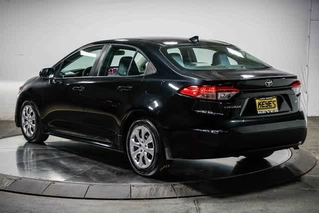 Thumbnail: 2022 Toyota Corolla - 3