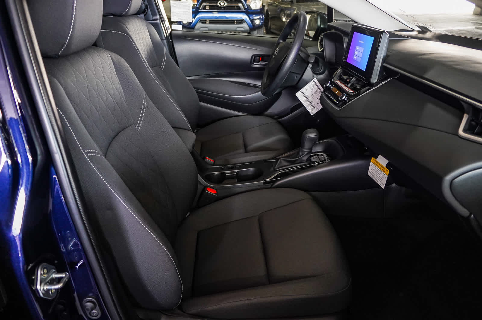 2025 Toyota Corolla LE 18