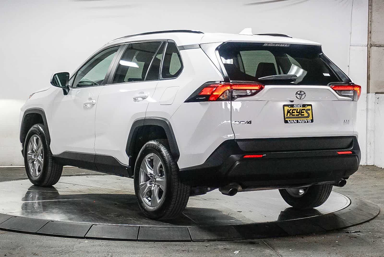 Thumbnail: 2024 Toyota RAV4 - 2