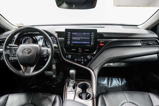 2022 Toyota Camry SE 13