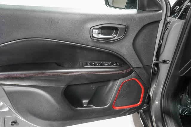 Thumbnail: 2020 Jeep Compass - 21