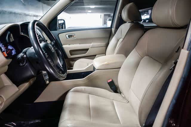 Thumbnail: 2013 Honda Pilot - 17