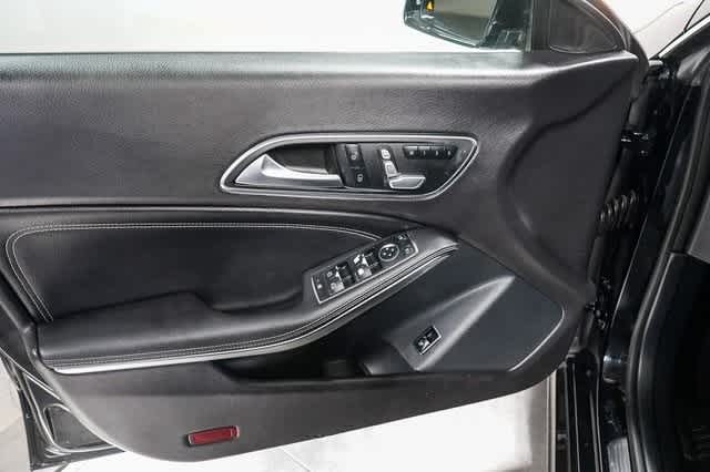 Thumbnail: 2019 Mercedes-Benz CLA - 21