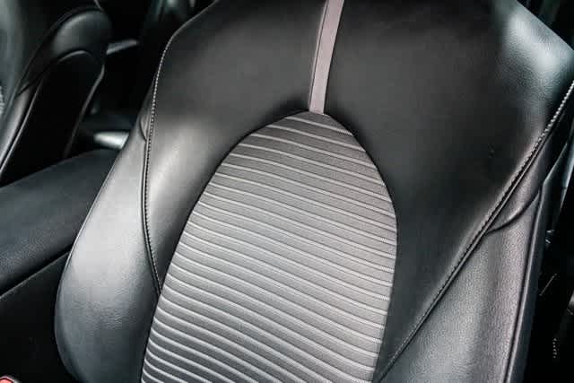 2022 Toyota Camry SE 25