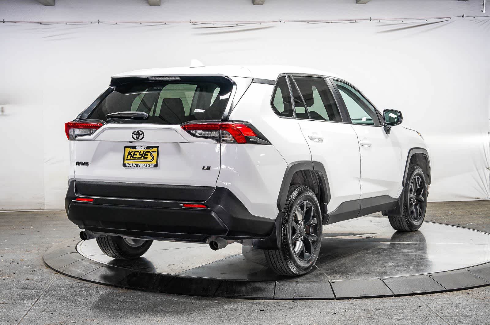 Thumbnail: 2022 Toyota RAV4 - 5