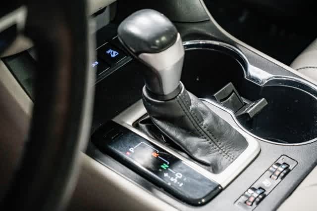 2015 Toyota Highlander Limited Platinum 22